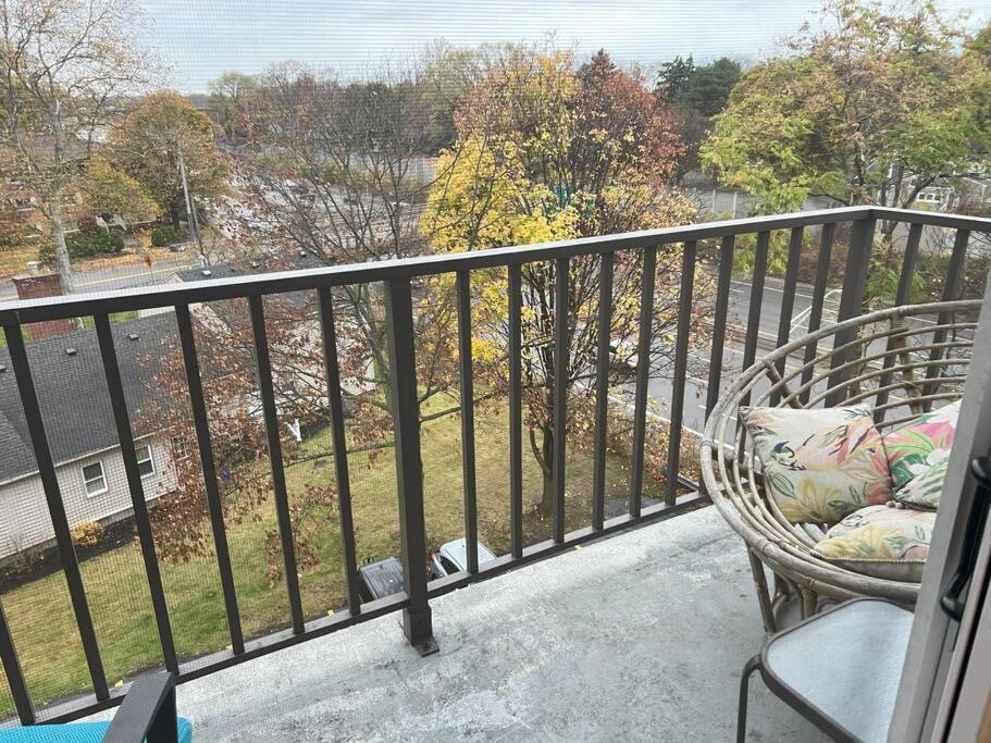 Brighton 5Th Floor Condo With Resort Amenities Рочестер Экстерьер фото