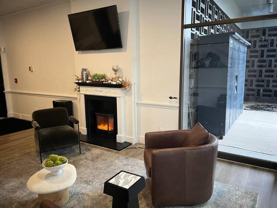 Brighton 5Th Floor Condo With Resort Amenities Рочестер Экстерьер фото