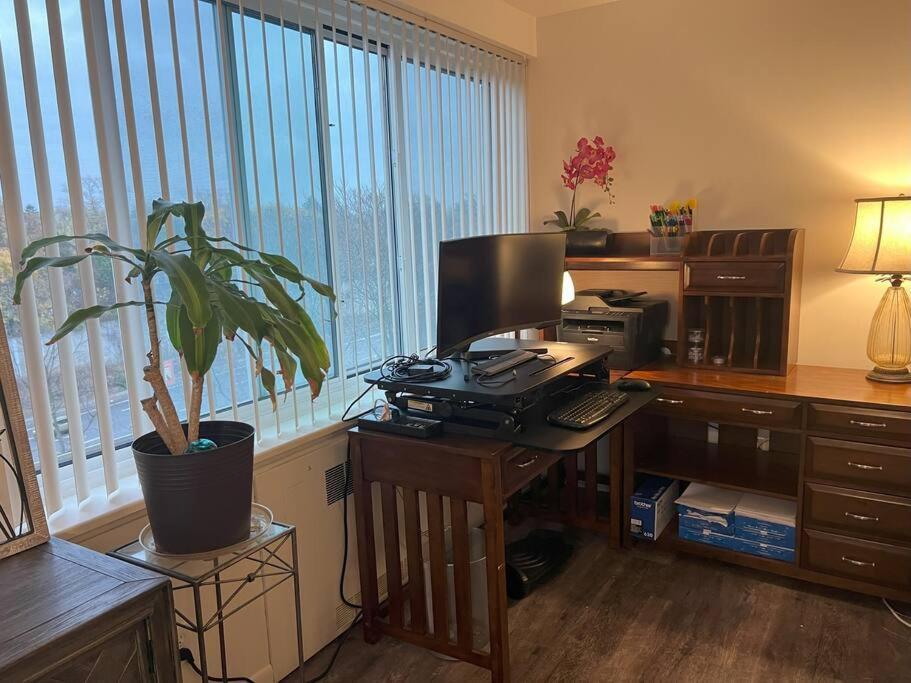 Brighton 5Th Floor Condo With Resort Amenities Рочестер Экстерьер фото